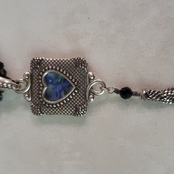 Arora Borealis Crystals with Heart pendant withFleur-de-lis beads. - Picture 3 of 6